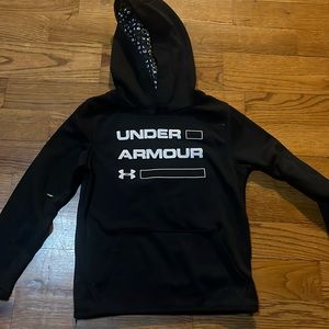 Youth unisex (boys) size X-Small black under Armour pullover hoodie